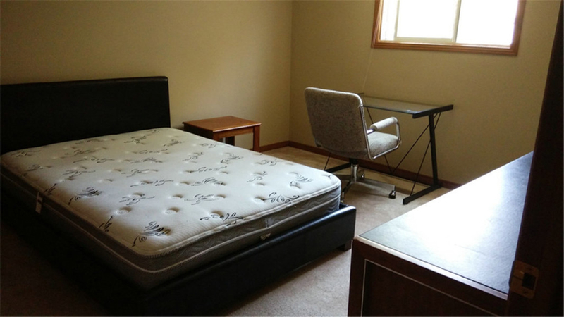 large bedroom upstairs .jpg